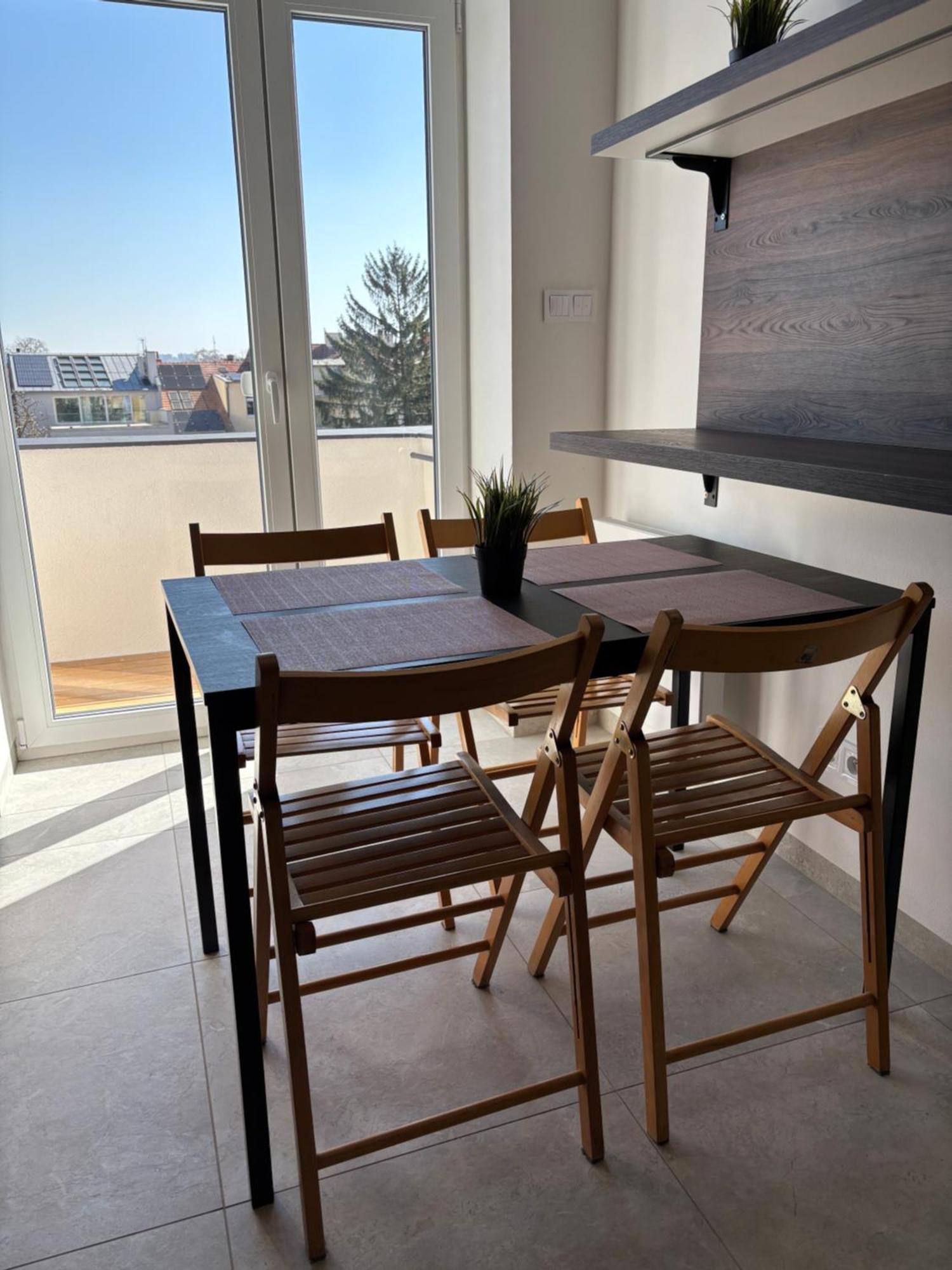 Soukromy Pokoj V Tripokojovem Byte - Private Room In Three Room Flat Brno Exteriér fotografie